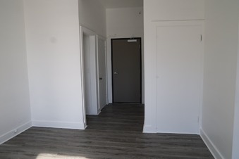 Enlarge photo 36
