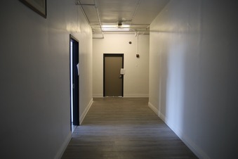 Enlarge photo 38