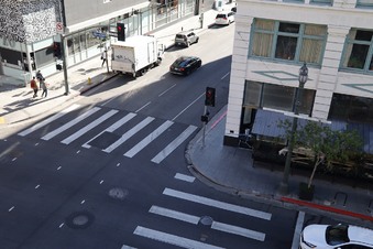 Enlarge photo 19