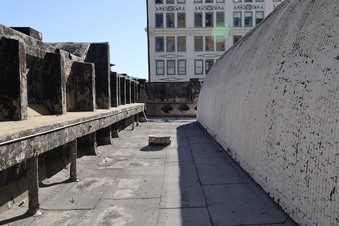 Enlarge photo 21