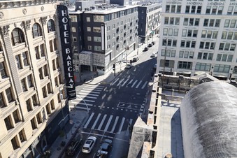 Enlarge photo 19