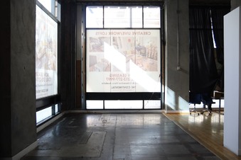Enlarge photo 2