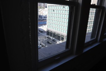 Enlarge photo 16
