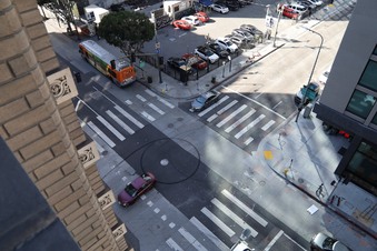 Enlarge photo 23