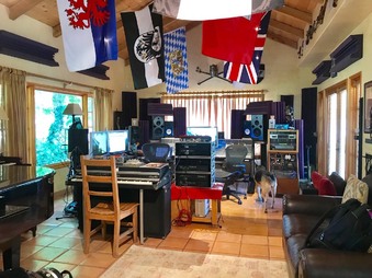 Enlarge photo 13