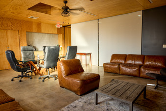 Enlarge photo 28