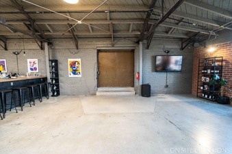 Enlarge photo 25