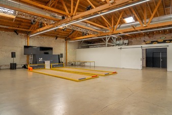Enlarge photo 29
