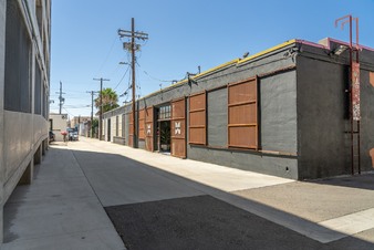 Enlarge photo 33