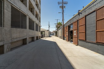 Enlarge photo 34