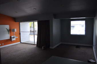 Enlarge photo 59