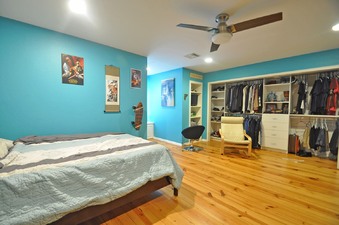 Enlarge photo 38