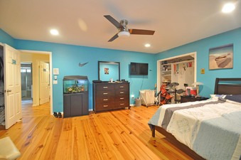 Enlarge photo 40