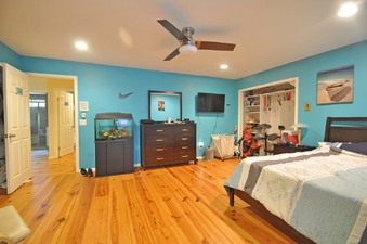 Enlarge photo 41