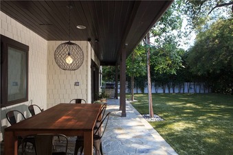 Enlarge photo 33
