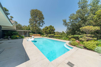 Enlarge photo 46