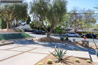 Enlarge photo 28
