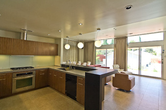 Enlarge photo 24