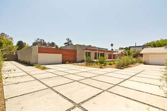 Enlarge photo 40