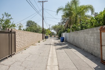 Enlarge photo 32