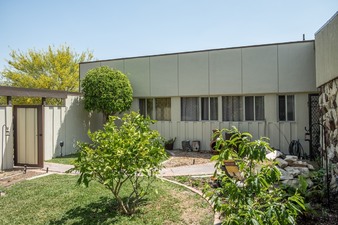 Enlarge photo 38