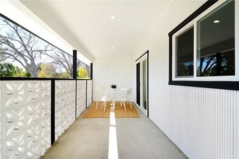 Enlarge photo 2