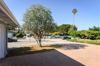 Enlarge photo 4