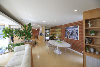 Enlarge photo 15