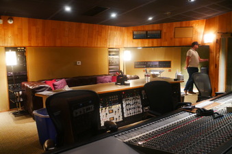Enlarge photo 26