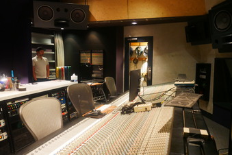 Enlarge photo 48