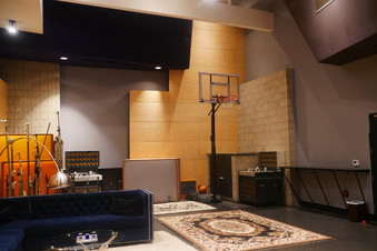 Enlarge photo 52