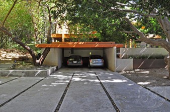Enlarge photo 86