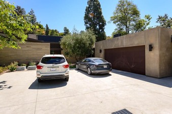 Enlarge photo 3