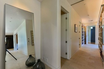 Enlarge photo 33