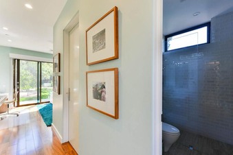 Enlarge photo 37
