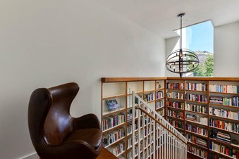 Enlarge photo 50