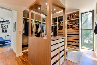 Enlarge photo 52