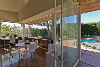 Enlarge photo 111