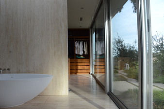 Enlarge photo 44