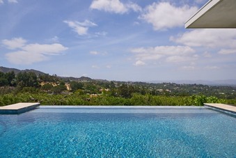 Enlarge photo 89