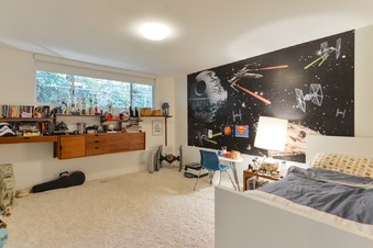 Enlarge photo 33