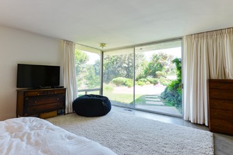 Enlarge photo 35
