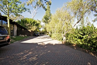 Enlarge photo 15