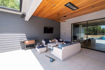 Enlarge photo 122