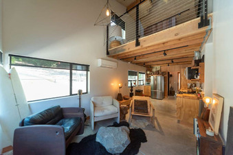 Enlarge photo 136