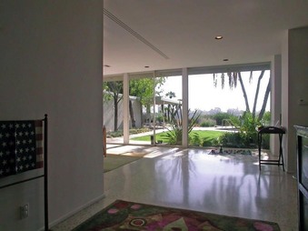 Enlarge photo 10
