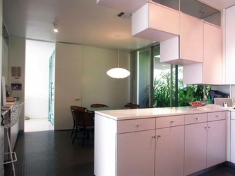 Enlarge photo 23