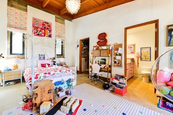 Enlarge photo 66