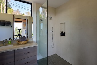 Enlarge photo 53