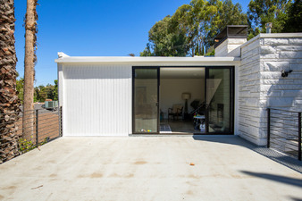 Enlarge photo 40